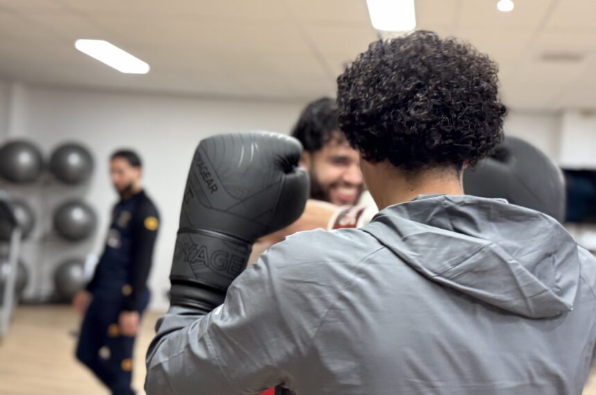 20260202_201840382_iOS Vliegende start voor Maatschappelijk Kickboksen